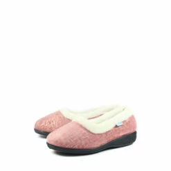 Lunar Pink Slippers -Lunar Shop unnamed file 1225