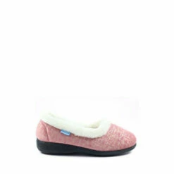 Lunar Pink Slippers -Lunar Shop unnamed file 1226