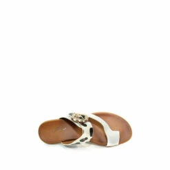 Lunar White Toe Loop Sandals -Lunar Shop unnamed file 139