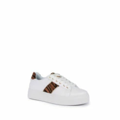 Lunar Pablo White Fashion Trainers -Lunar Shop unnamed file 1390