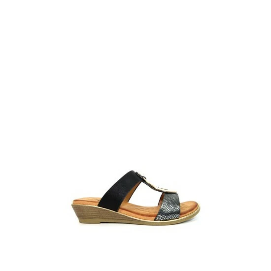 unnamed-file-796.jpg Lunar Black Pennita Low Wedge Sandals -Lunar Shop unnamed file 796